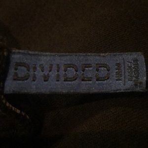 DIVIDED XL.  jogger style sweats, black.